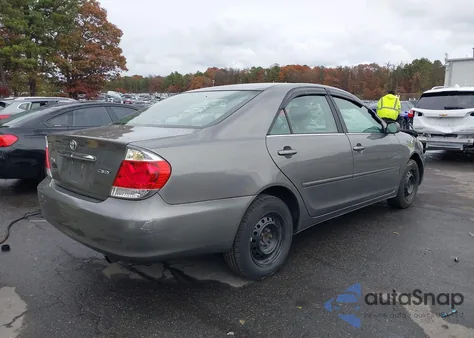 2005 Toyota Camry Le from USA, damaged, VIN 4T1BE30K45U609911